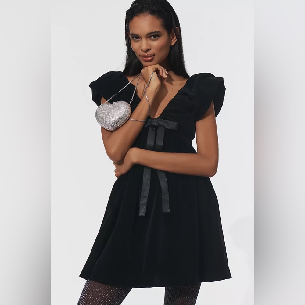 Endless Rose Velvet Bow Dress